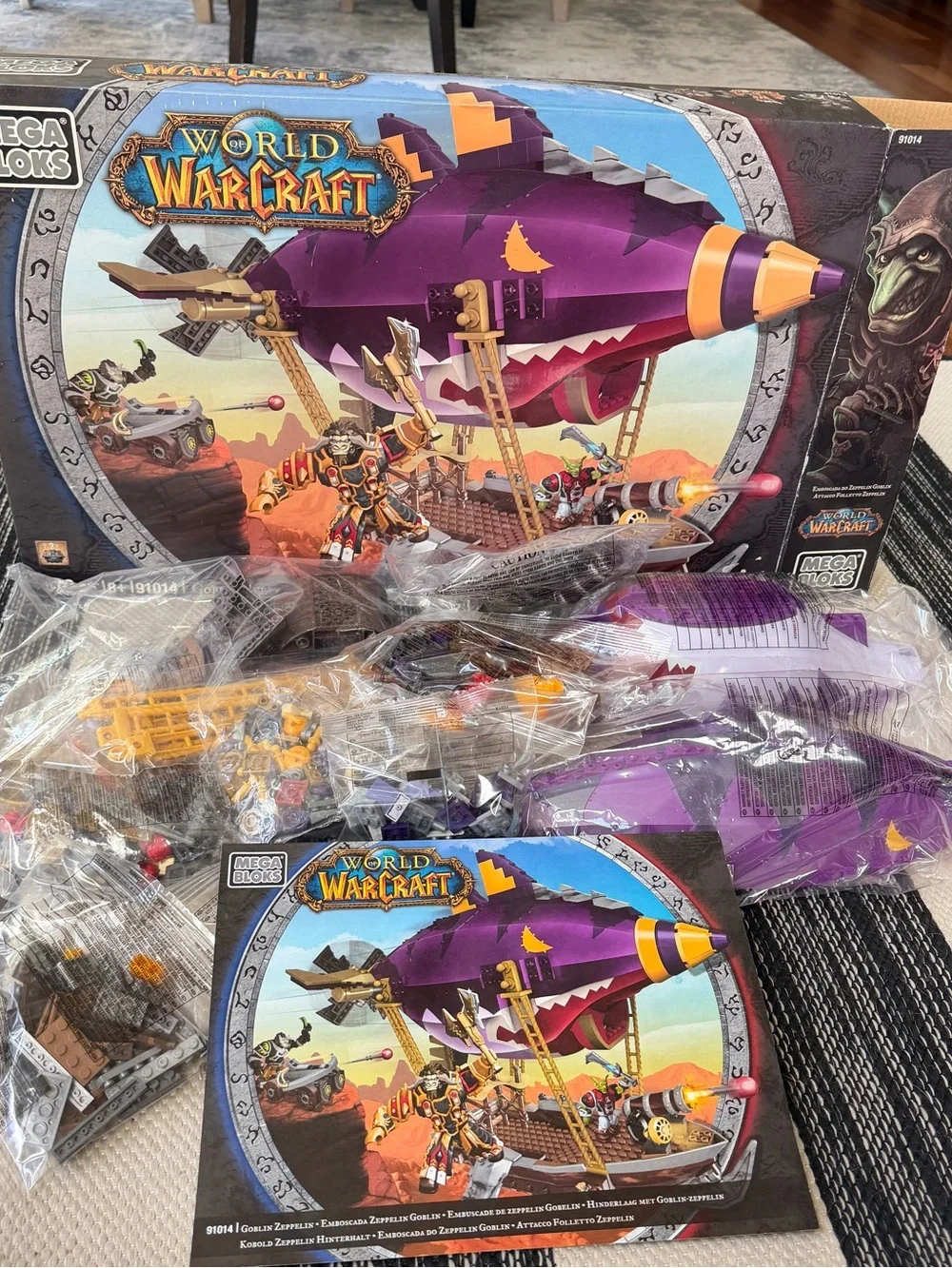 World of Warcraft Mega Bloks Goblin Zeppelin - Purple/Gold